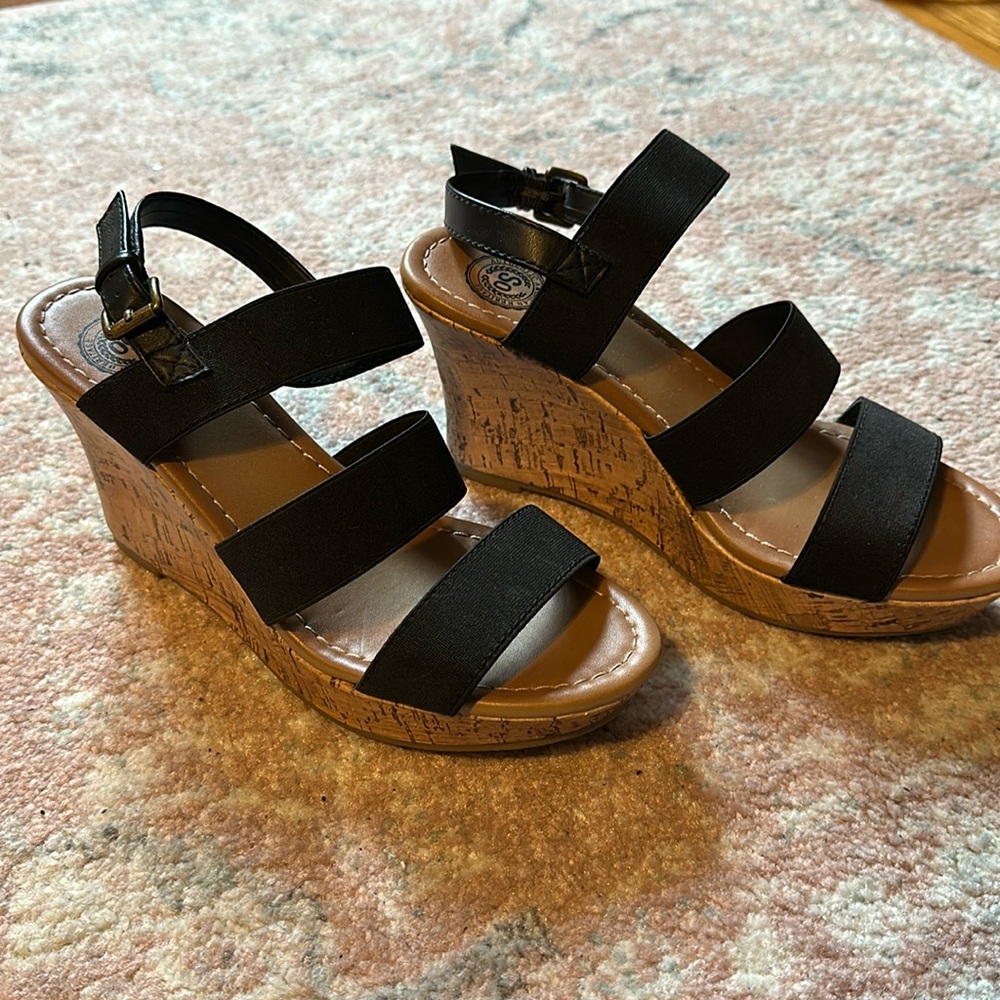 Women’s Platforms